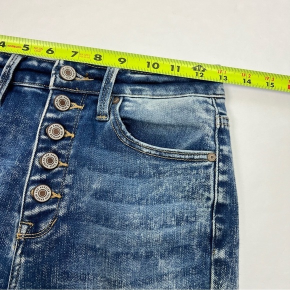 KanCan Jr Women’s Blue Jeans Sz 7/27 Button Fly Raw Hems Distressed/Ripped/Torn - Picture 8 of 13